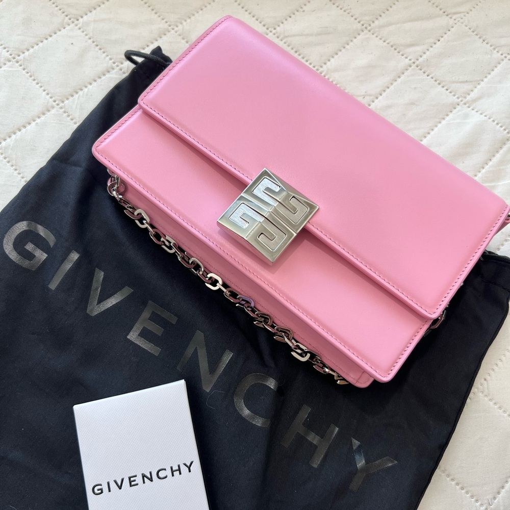 Authentic GIVENCHY crossbody bag. Barbie!!